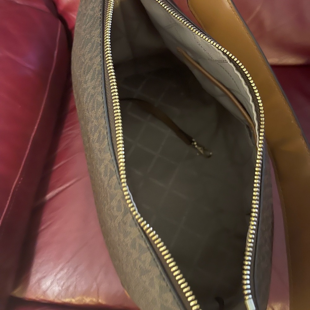 Bag - Picture 4 of 5